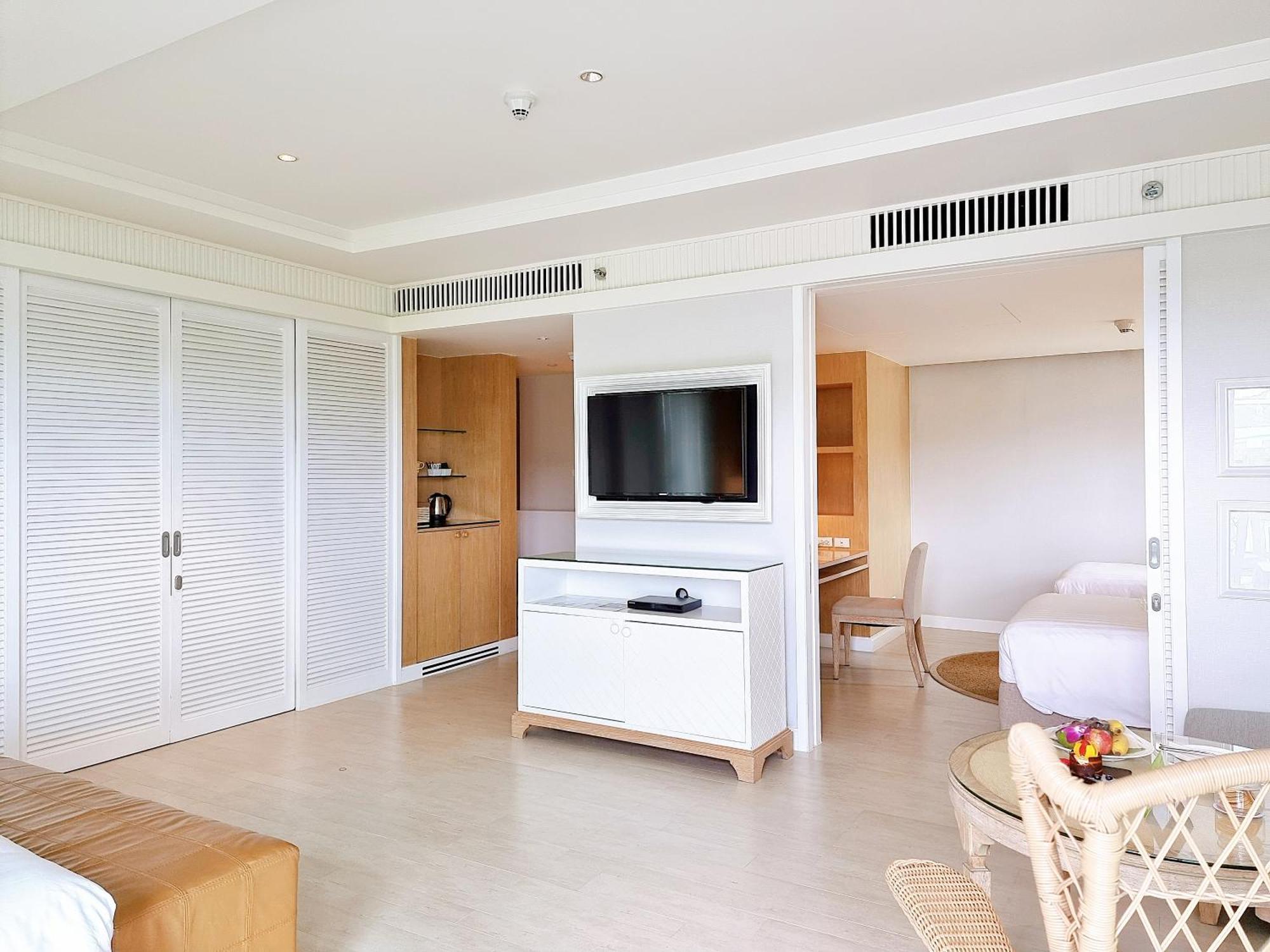 Amari Hua Hin Ξενοδοχείο Εξωτερικό φωτογραφία A suite at the Atlantis Paradise Island
